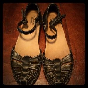 Clarks closed toe anklestrap sandal